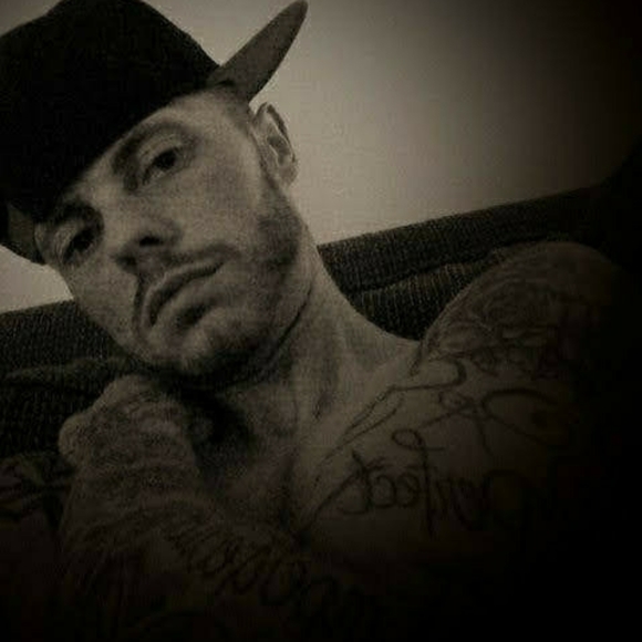 Meet your Posher, Chris - Picture 4 of 4